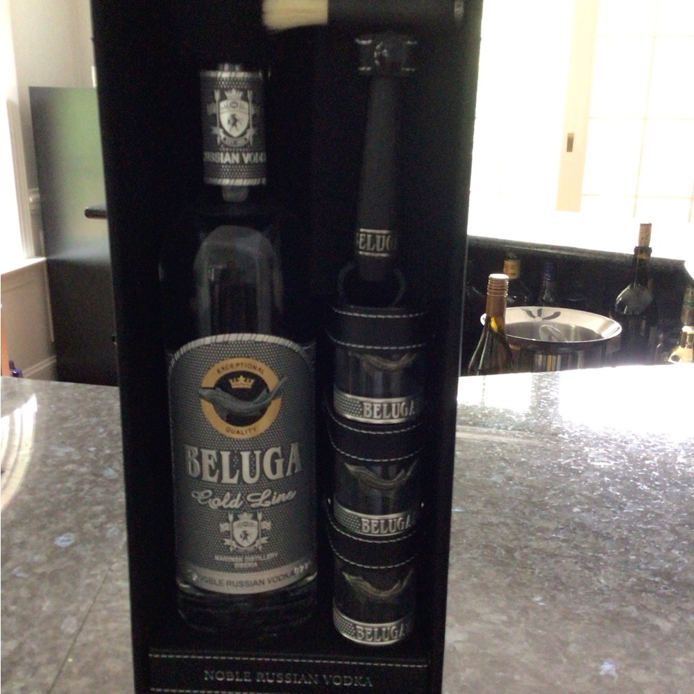 Beluga bundle gift case empty bottle and 3 glass shot glasses